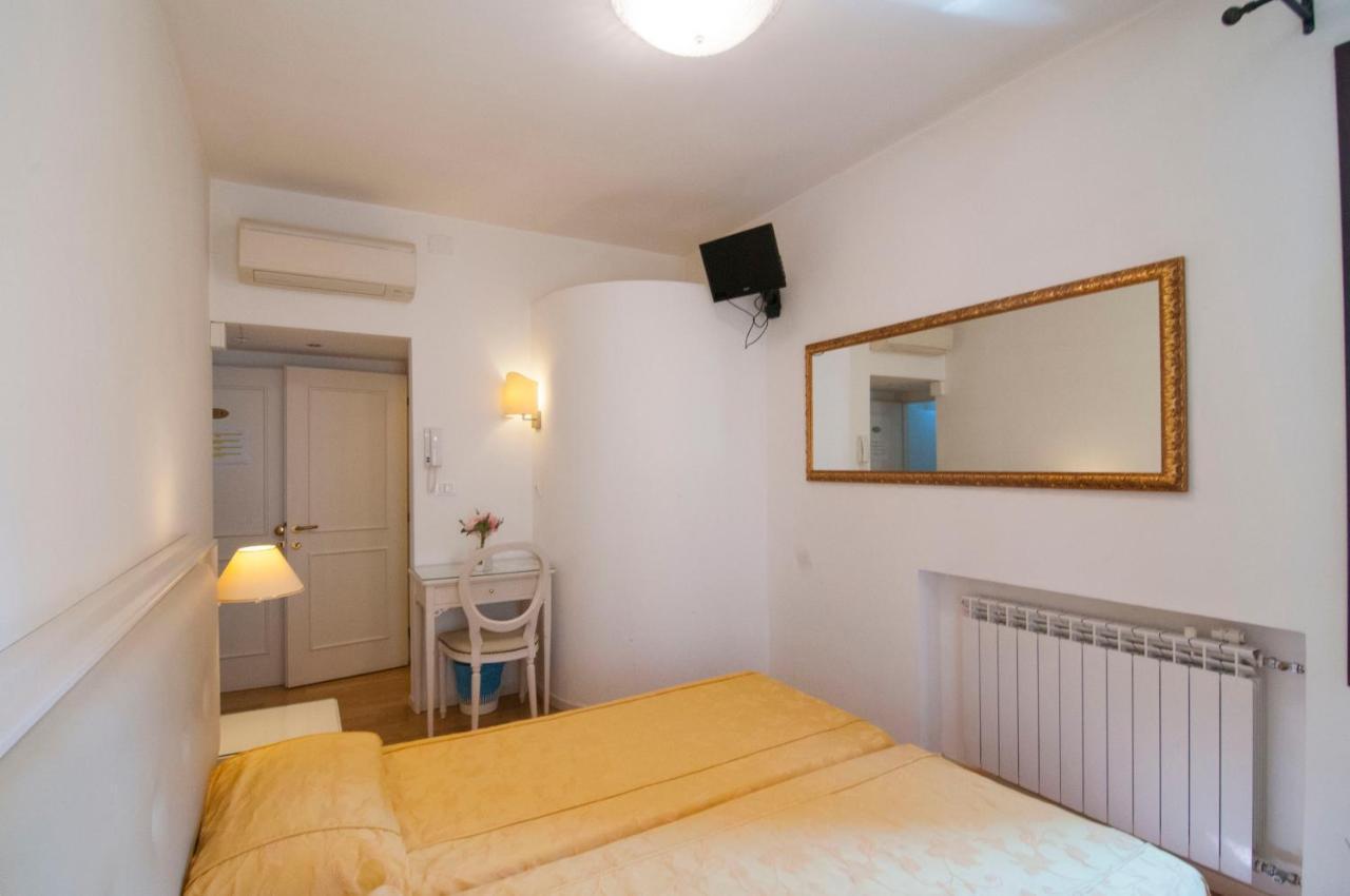 Albergo Ai Tolentini Venedig Eksteriør billede