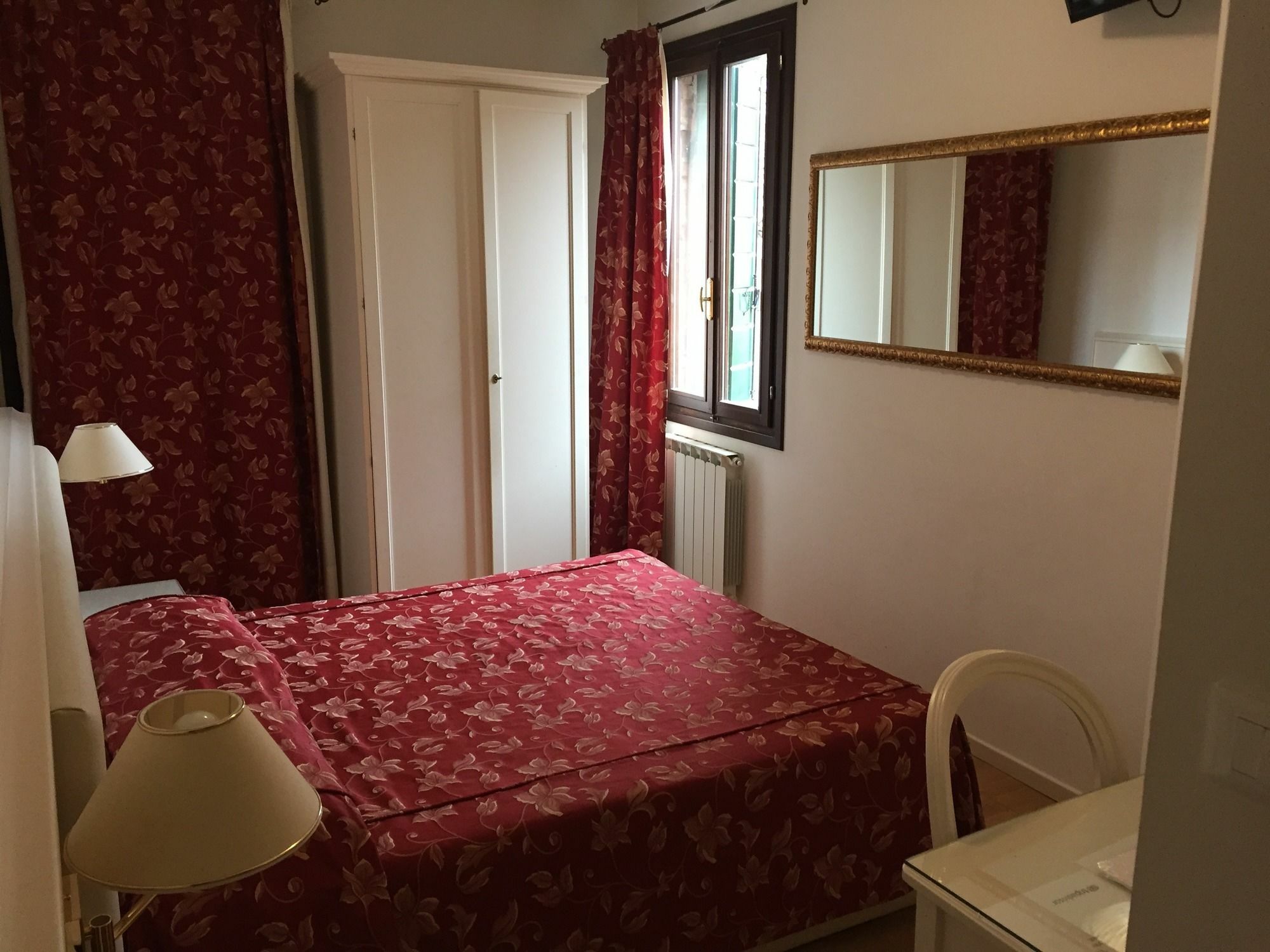 Albergo Ai Tolentini Venedig Eksteriør billede